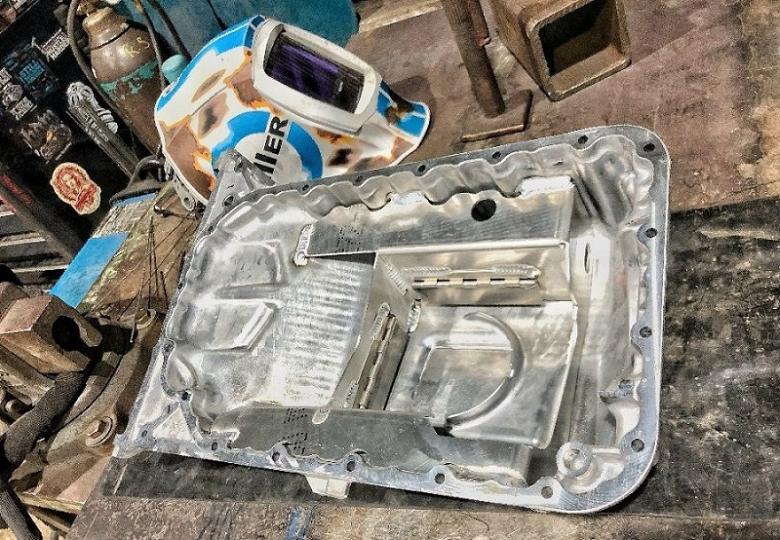 Aluminum baffle on a Honda S2000 oil pan