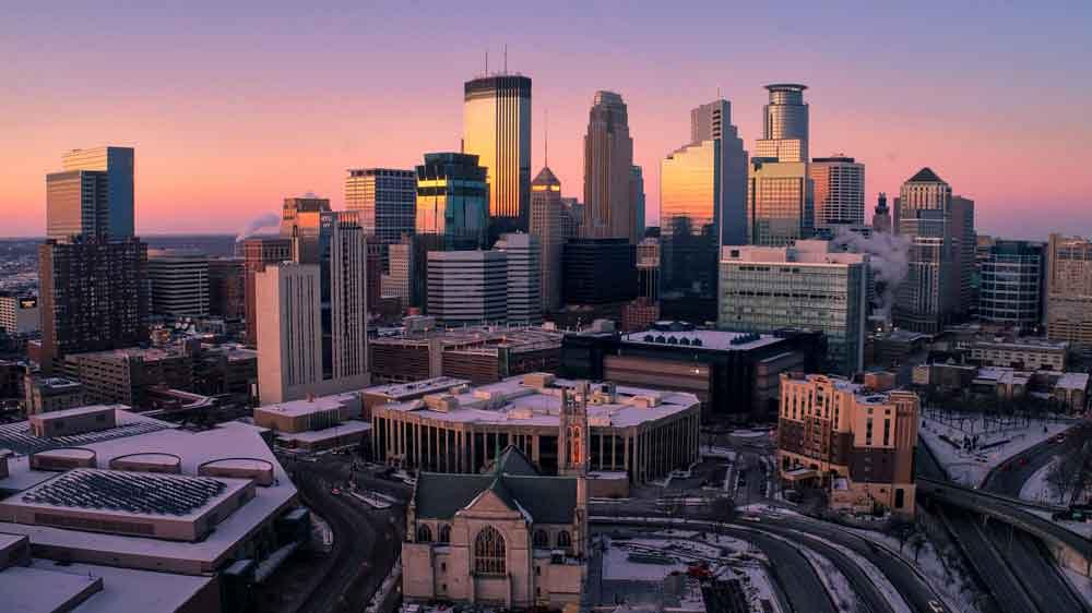 Minneapolis, Minnesota skyline at dusk