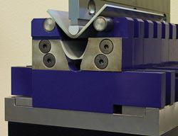 Bending the new breeds of high-strength steel