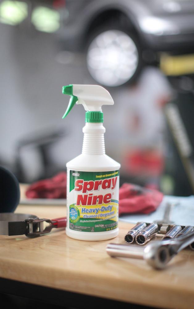 Degreasing Spray Cleaner: Industrial Degreaser
