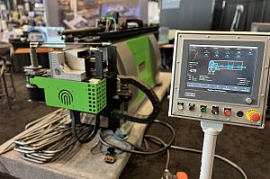 CNC tube bending machine