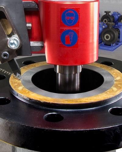 Esco Tool’s flange facing tool refinishes rather than replaces