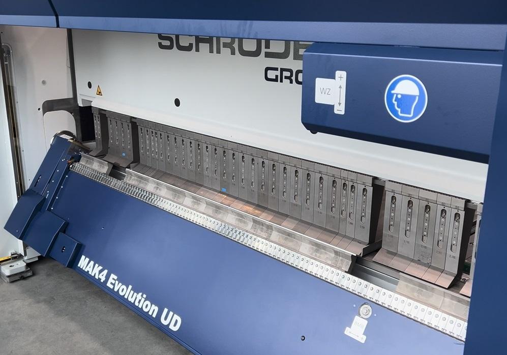 Folding technology works for large part forming