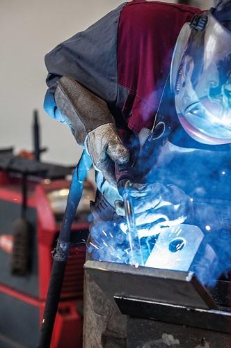 Fronius introduces Steel Edition of TPS/i welding system platform