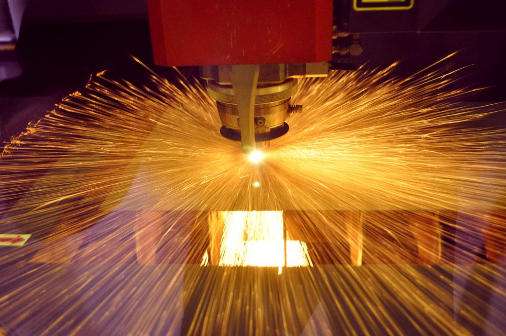An Ultimate Guide for Buying Fiber Laser Cutting Machine