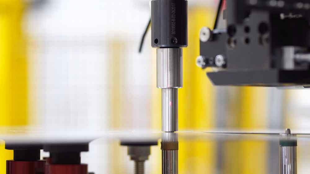 Automatin chèn phần cứng