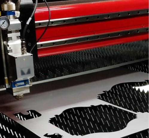 FiberPro CNC fiber laser cutting machine with Flashcut Pro Controller software