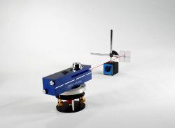 Laser alignment kit checks, measures straightness, flatness, squareness, parallelism, and leveling - TheFabricator