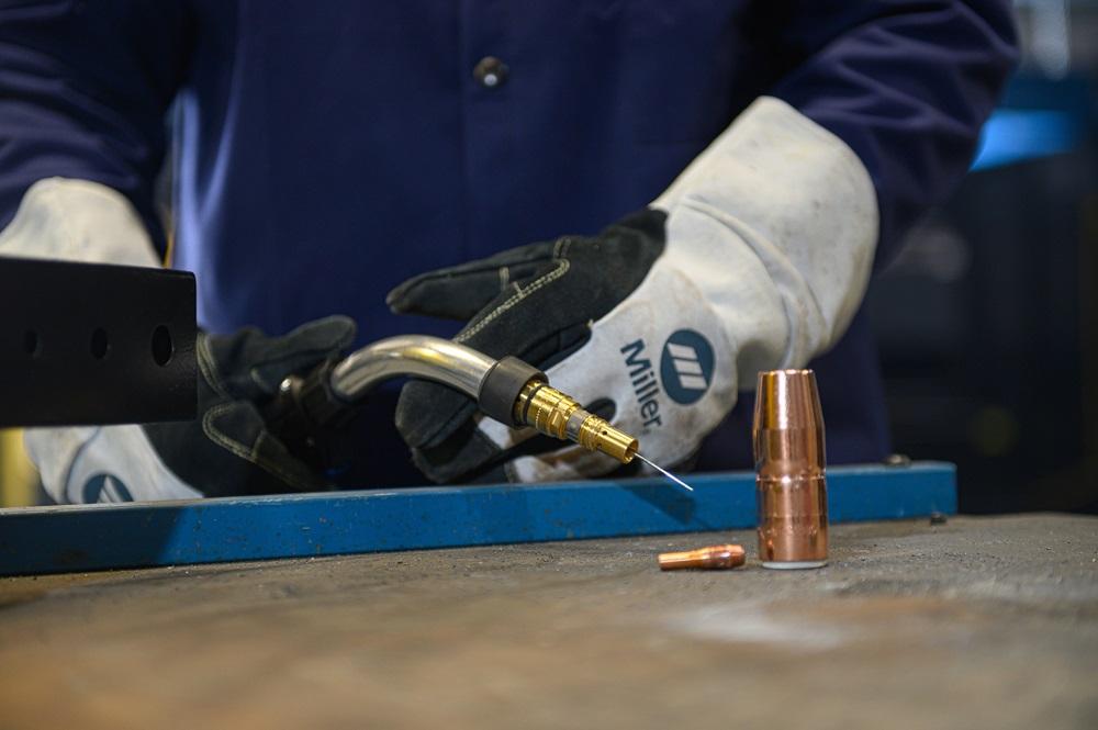 Mastering MIG welding with adjustments, equipment, and techniques