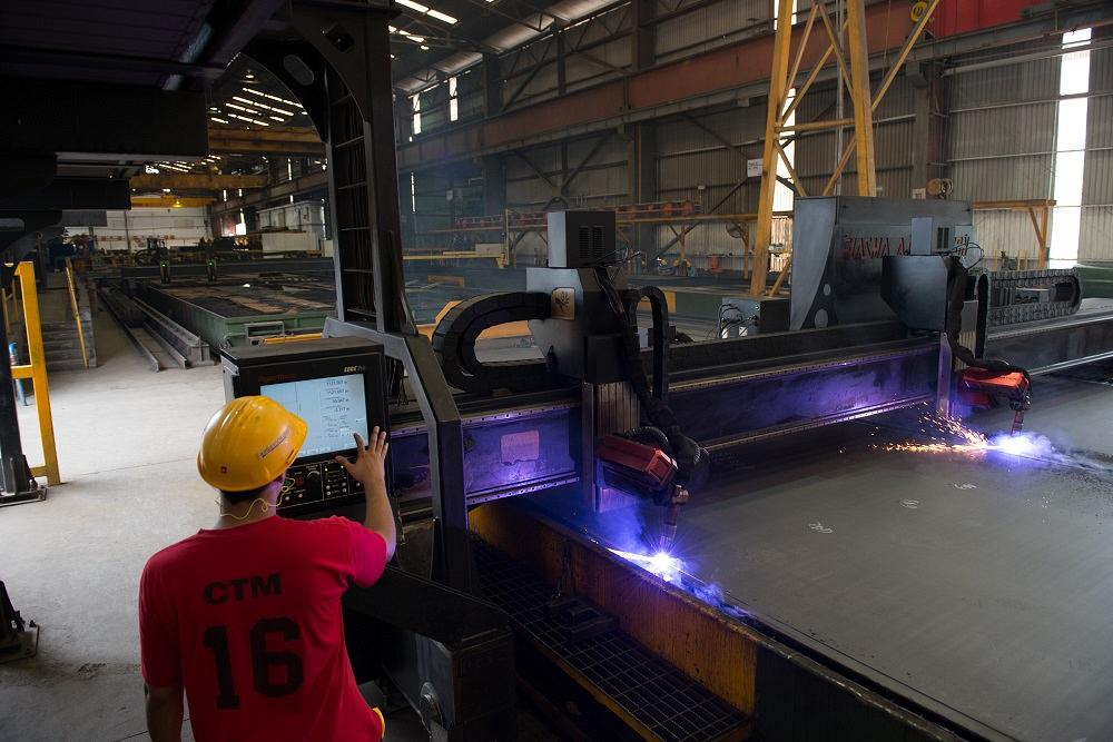 Material utilization in metal fabrication