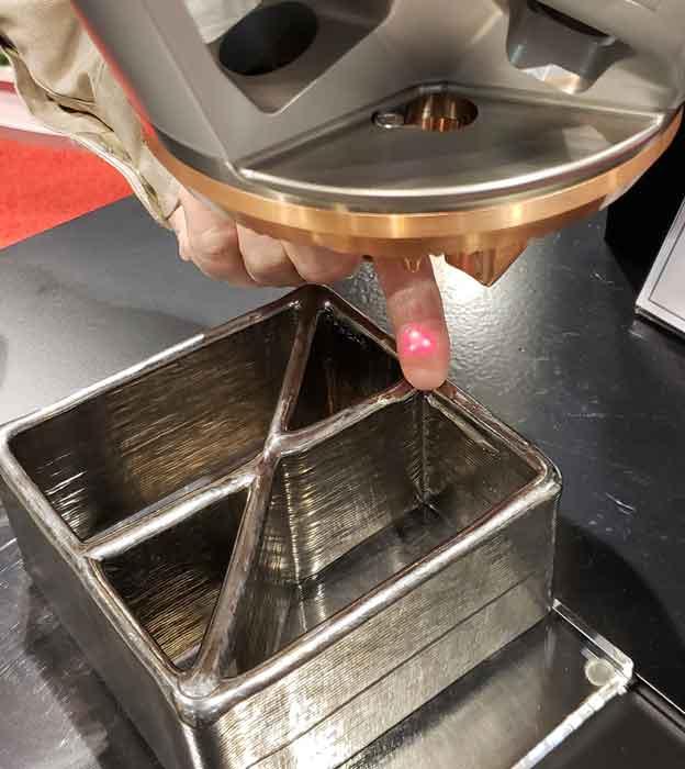 đầu xử lý đa hướng để lắng đọng năng lượng theo hướng