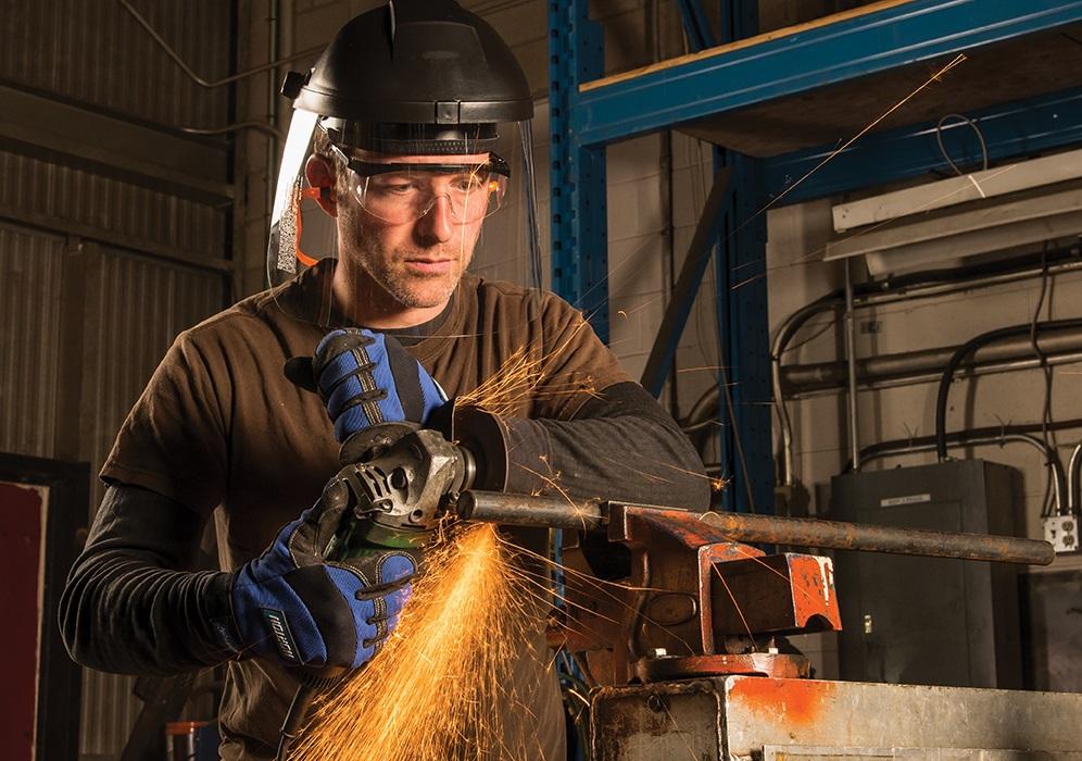 Fabricator using a cutoff wheel