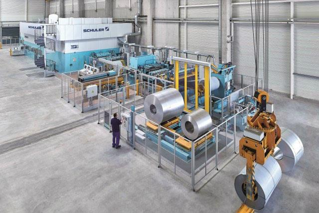 Schuler delivers laser blanking lines to Daimler