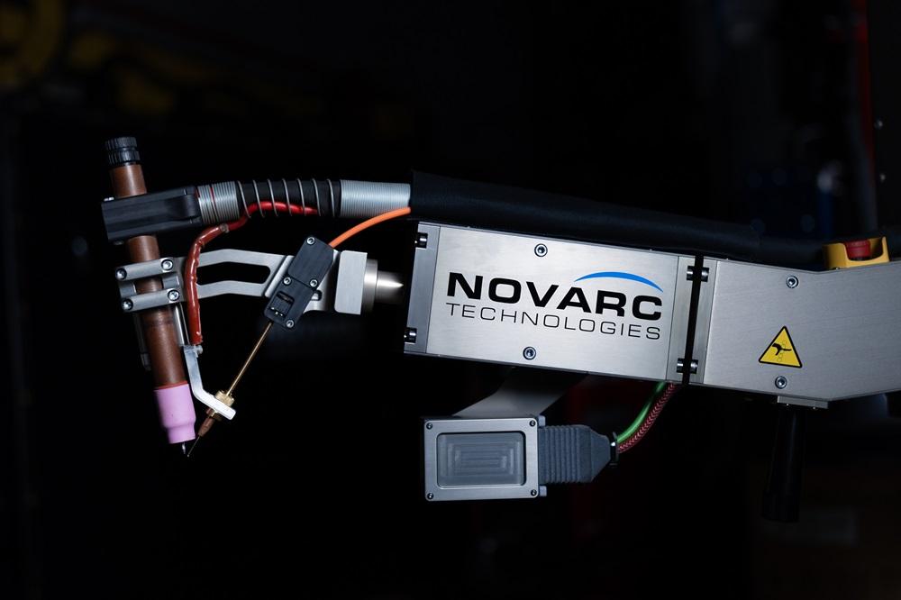 Small-footprint TIG spool welding robot designed for pipe applications