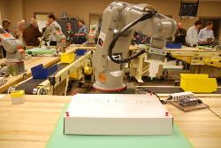 Southern Indiana Career and Technical Center opens Motoman robot lab - TheFabricator.com