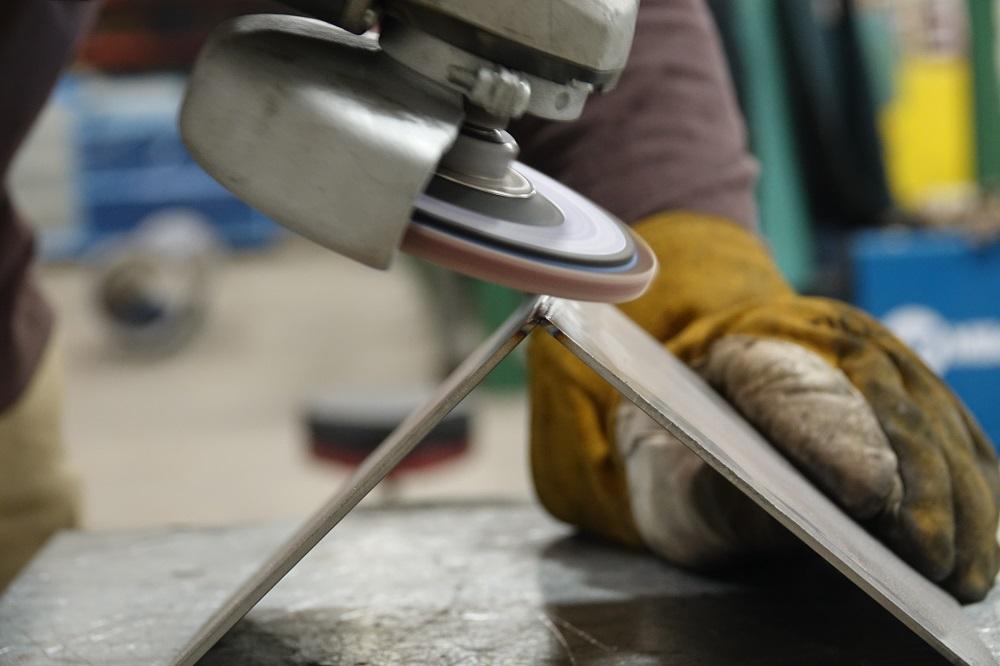 Learn Stainless Steel Grinding and Polishing on welding Joints