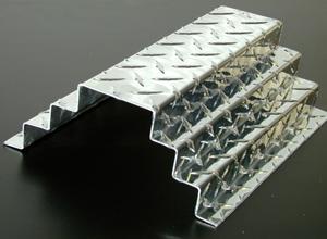 10 Sizes & 13 Lengths Available Chequer Plate Folded Angle Corner Protector 
