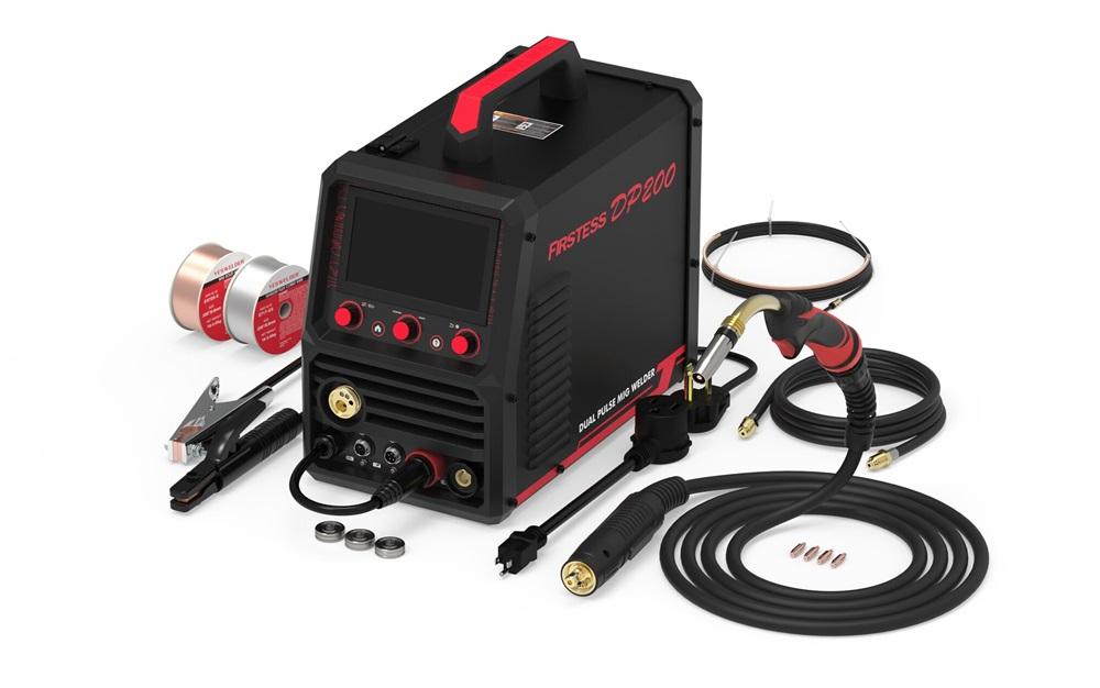 Welding machine suitable for use by both new and expert welders