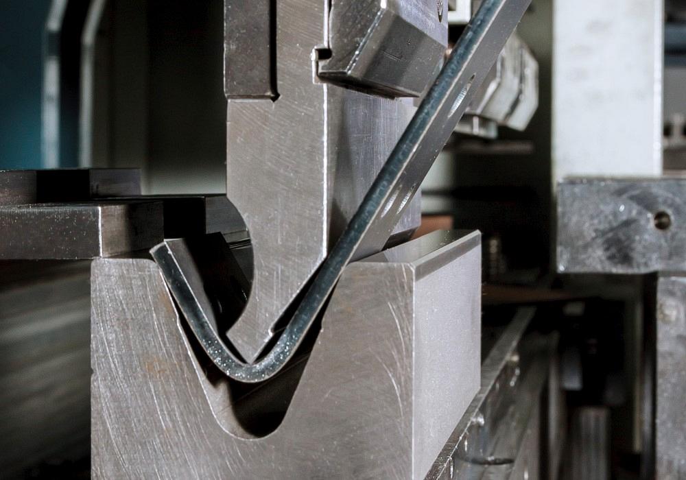 When there is no choice but to bend sharp on the press brake